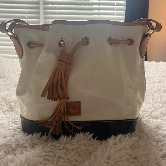 Dooney & Bourke Bucket Purse - Picture 1 of 13